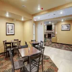 Cobblestone Inn & Suites - Bloomfield