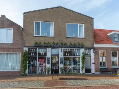 Lovely Modern 4 Person Apartment in the Heart of Koudekerke