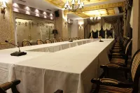 Bel Conti Hotel Hotels in Shkallnur