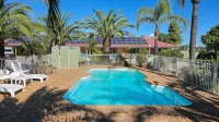 Bellview Motel - Pools