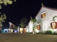 Antika Hotel Các khách sạn ở Rembang