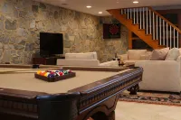 Hillbrook Inn فنادق في Charles Town
