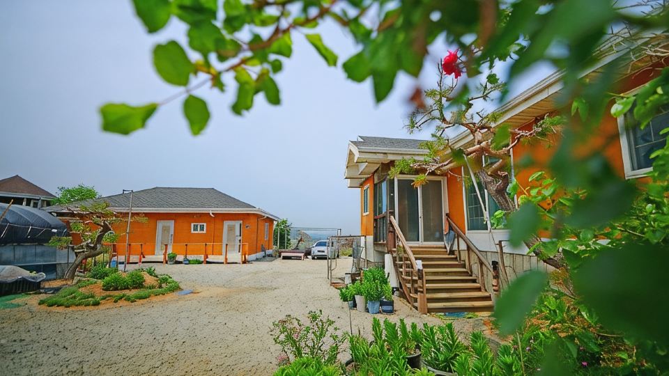 Buan Byeonsanbando Gosapo Hwangto Pension