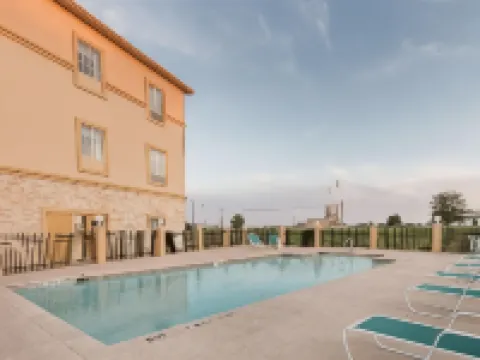 La Quinta Inn & Suites by Wyndham Waxahachie Hoteles en Condado de Ellis