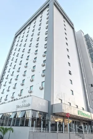 Dubai Suites Отели в г. Монтес-Кларос