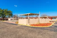Capital O Hotel Beeville -US 181