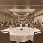 Embassy Suites by Hilton Akron Canton Airport Các khách sạn ở Xã Plain