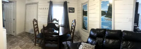 Cosy house in Smooth Rock Falls Отели в г. Cochrane District
