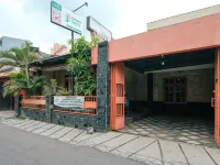 Homestay Syariah Dekat Gembira Loka by Simply Homy Hotels in Kotagede
