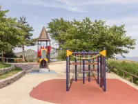 Garden Level for 5 People with Sea View