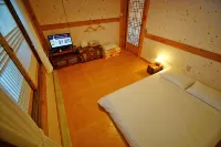Hanok Gotaek Goeul - Homestays