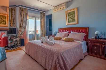 Villa Serenity a Luxury Relaxing Retreat with Swimming Pool in Kymi Euboea