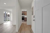 2BR near Tacoma Dome, downtown, restaurants & EQC