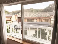 Tsushima White House