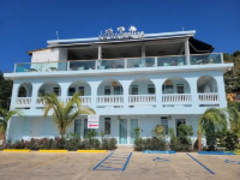 Tres Palmas Boutique Hotel