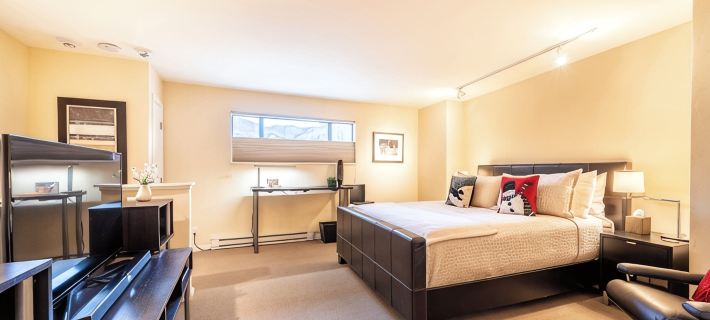 Wonderfully Appointed 3BR Condo - Seasons at Avon - Walk to Riverfront Gondola! Hotels in Avon