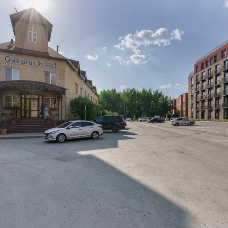 Гарден Отель