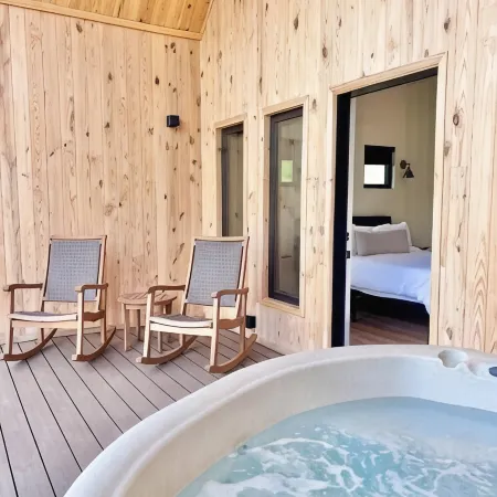 Perfect Perch at Three Suns Cabins / Sunsets and Stars / River Access with Beach