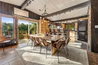 Rustic River Retreat • Hot Tub • Arcade • Beach