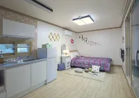 Seongju Star & Star Pension - Homestays