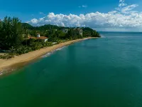Paradise House W. Pool Nearby the Beach Hotels in Calvache