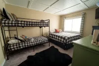 BIG BEAR COZY DEN -  Comfort in the Mountains Free WiFi & Cozy Vibes... - 샬레 호텔