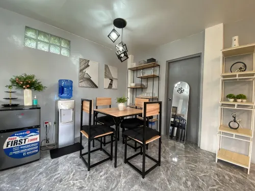 Modern Interior | 5 min from Airport | Karaoke - 5-Star