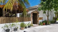 Seascape Retreats Dhigurah - 3-Star