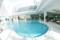 Aurora Hotel Plaza - piscina