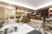 Resort & Winery Bosco De Medici - فطور