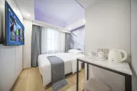 Chengdu Xinghaohong Garden Theme Hotel
