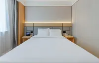 Zhongwei Qiyue Light Luxury Hotel (Gulou Xiangyang Pedestrian Street) - 2 stjerner