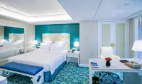 Wyndham Grand Plaza Royale Ningbo