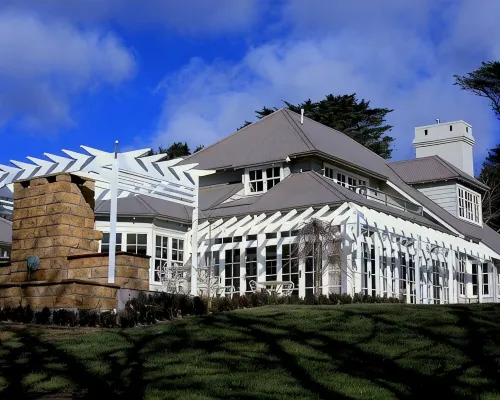 Parklands Country Gardens & Lodges Blue Mountains Hotels in Blackheath