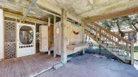 Feeling Frisco - 4-bedroom house in the OBX just steps to the beach. - 3-Star