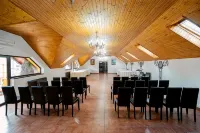 Max International Hotel & Resort - Pet friendly
