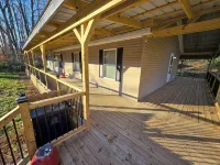 Quiet and modern 3-bedroom cabin near Ash Cave! - 3-Star