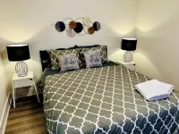 2-Bedroom 2-Full Baths with FREE Parking, Washer & Dryer, WiFi in The Woodlands