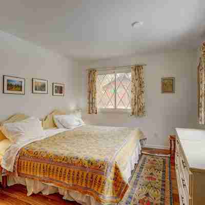 Rocky Mountain Riverside Escape; 1 Mile to Park Rooms