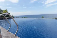 Oceanfront Spanish Villa - FREE Starlink Wi-Fi