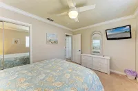 PARADISE RETREAT A 3/2 PET FRIENDLY POOL HOUSE - Wifi