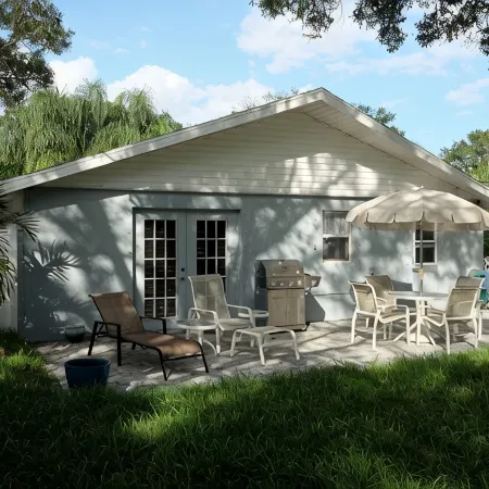 Centrally located to shopping & 10 Minutes to the Beach!