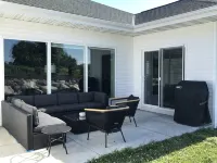 Vacation In STYLE! 2 minutes to Road America, Beach, Golf, Downtown Elkhart Lake - 4-Star