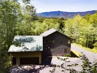 Modern Retreat with Mountain Views!