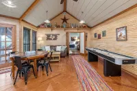 Whitetail Oaks - Rustic Charm Meets Fun! Private Pool & Pickleball on 34 Acres - 4-Star