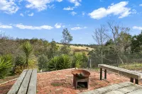 Panoramic views of Chinaman’s Creek Valley - Wi-Fi