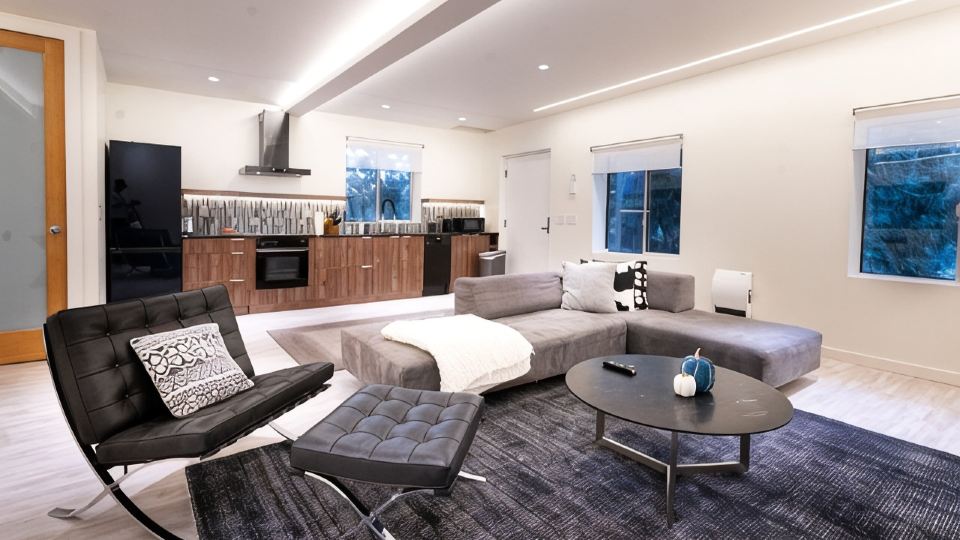 Modern Loft with Park Like Setting View