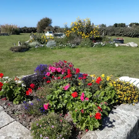 House 400m from the sea and beaches and the GR 34