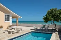 OCEANFRONT HAVEN-35 Steps Into SEA! Private POOL,BEACH 10min Walk. 10%week-off!