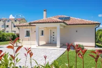 New villa Maris with private pool just 500m from beach
